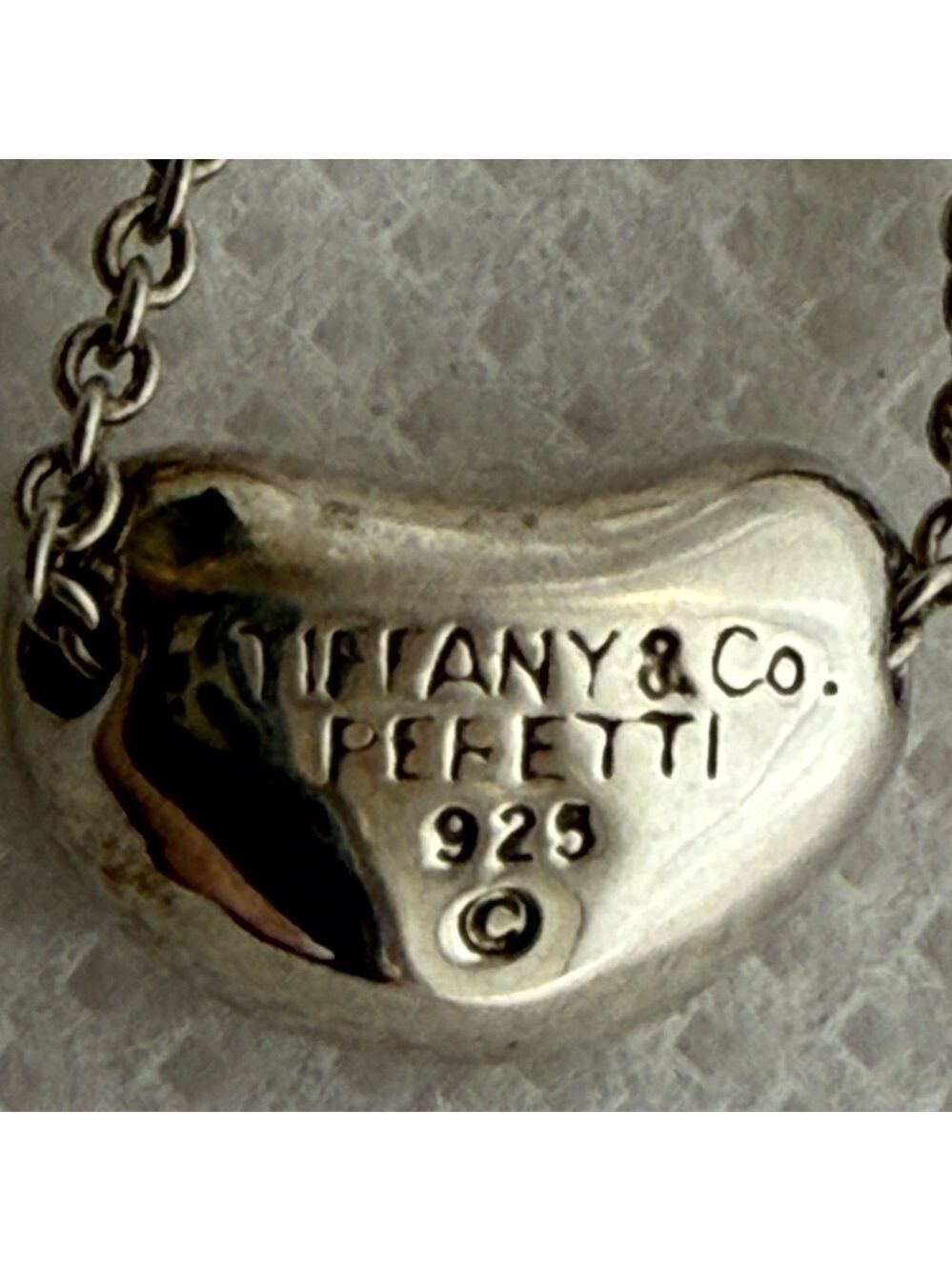TIFFANY & CO ELSA PERETTI BEAN PENDANT DUST BAG, BOX AND GIFT BAG - Picture 4 of 16